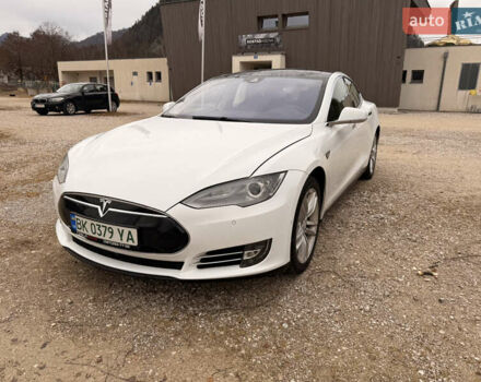 Білий Тесла Модель С, об'ємом двигуна 0 л та пробігом 193 тис. км за 13055 $, фото 1 на Automoto.ua