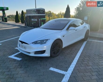 Белый Тесла Модель С, объемом двигателя 0 л и пробегом 254 тыс. км за 13000 $, фото 1 на Automoto.ua