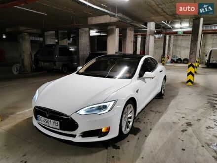 Белый Тесла Модель С, объемом двигателя 0 л и пробегом 188 тыс. км за 14500 $, фото 1 на Automoto.ua