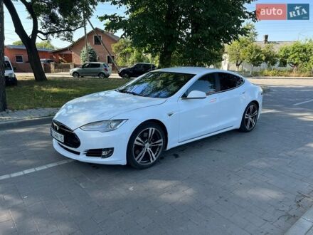 Белый Тесла Модель С, объемом двигателя 0 л и пробегом 340 тыс. км за 14000 $, фото 1 на Automoto.ua