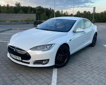 Белый Тесла Модель С, объемом двигателя 0 л и пробегом 192 тыс. км за 12400 $, фото 1 на Automoto.ua