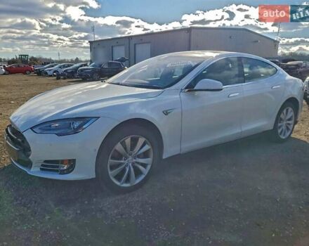 Білий Тесла Модель С, об'ємом двигуна 0 л та пробігом 145 тис. км за 4100 $, фото 1 на Automoto.ua