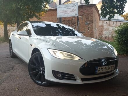 Білий Тесла Модель С, об'ємом двигуна 0 л та пробігом 170 тис. км за 16950 $, фото 1 на Automoto.ua