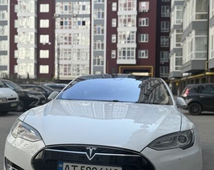 Білий Тесла Модель С, об'ємом двигуна 0 л та пробігом 228 тис. км за 12300 $, фото 1 на Automoto.ua