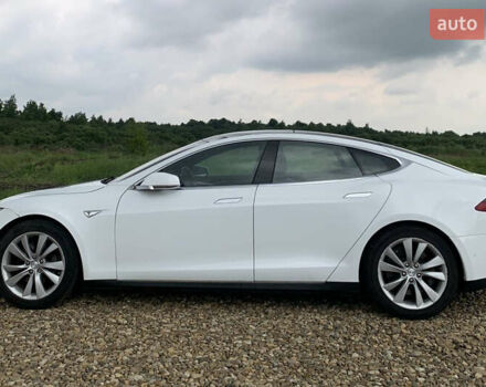 Білий Тесла Модель С, об'ємом двигуна 0 л та пробігом 187 тис. км за 16700 $, фото 1 на Automoto.ua