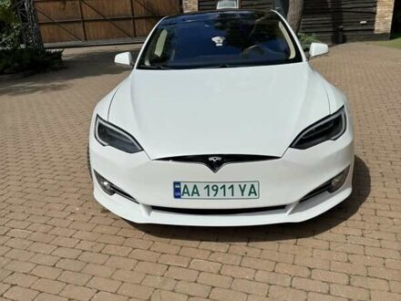 Белый Тесла Модель С, объемом двигателя 0 л и пробегом 85 тыс. км за 23000 $, фото 1 на Automoto.ua