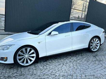 Білий Тесла Модель С, об'ємом двигуна 0 л та пробігом 180 тис. км за 15800 $, фото 1 на Automoto.ua