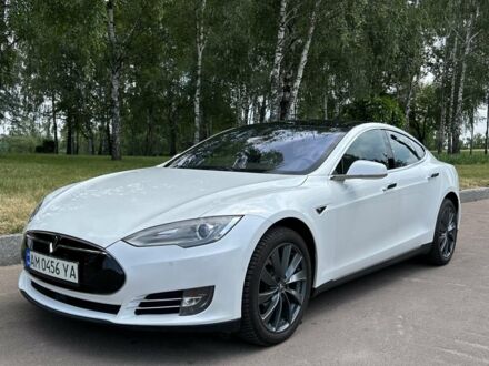 Белый Тесла Модель С, объемом двигателя 0 л и пробегом 173 тыс. км за 15499 $, фото 1 на Automoto.ua