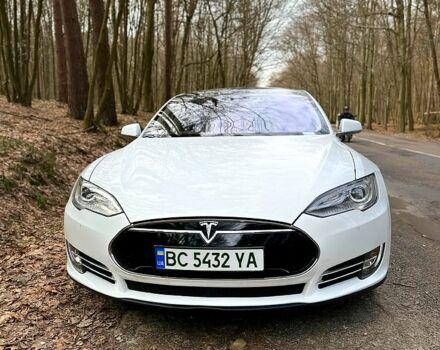 Білий Тесла Модель С, об'ємом двигуна 0.32 л та пробігом 116 тис. км за 17000 $, фото 1 на Automoto.ua