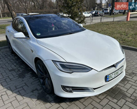 Білий Тесла Модель С, об'ємом двигуна 0 л та пробігом 70 тис. км за 23500 $, фото 1 на Automoto.ua