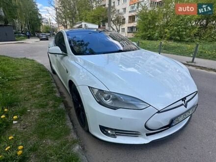 Белый Тесла Модель С, объемом двигателя 0 л и пробегом 199 тыс. км за 13100 $, фото 1 на Automoto.ua
