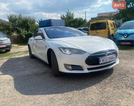 Белый Тесла Модель С, объемом двигателя 0 л и пробегом 280 тыс. км за 15000 $, фото 1 на Automoto.ua