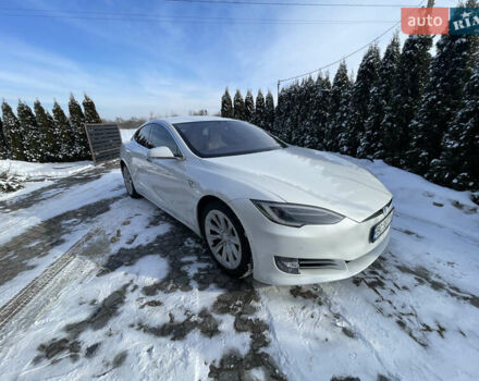Білий Тесла Модель С, об'ємом двигуна 0 л та пробігом 118 тис. км за 17700 $, фото 1 на Automoto.ua