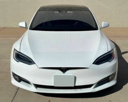 Білий Тесла Модель С, об'ємом двигуна 0 л та пробігом 114 тис. км за 15200 $, фото 1 на Automoto.ua
