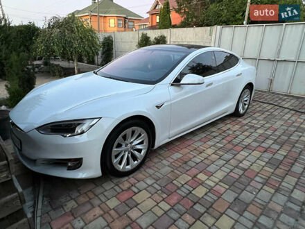 Тесла Модель С 2016 у Харкові на Automoto.ua Білий Тесла Модель С, об'ємом двигуна 0 л та пробігом 133 тис. км за 16999 $, фото 1 на Automoto.ua