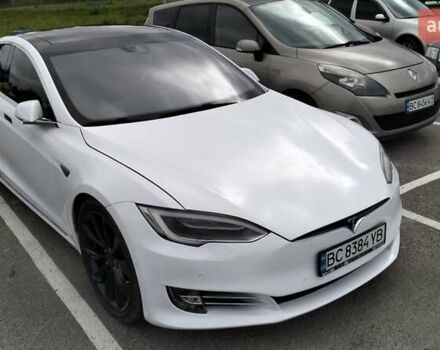 Белый Тесла Модель С, объемом двигателя 0 л и пробегом 167 тыс. км за 15400 $, фото 1 на Automoto.ua
