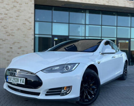 Білий Тесла Модель С, об'ємом двигуна 0 л та пробігом 130 тис. км за 15500 $, фото 1 на Automoto.ua