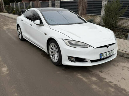 Білий Тесла Модель С, об'ємом двигуна 0 л та пробігом 137 тис. км за 14900 $, фото 1 на Automoto.ua