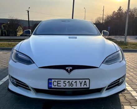 Белый Тесла Модель С, объемом двигателя 0.21 л и пробегом 96 тыс. км за 19000 $, фото 1 на Automoto.ua