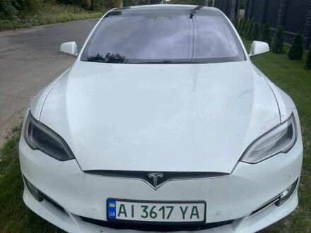 Тесла Модель С 2016 у Броварах на Automoto.ua Білий Тесла Модель С, об'ємом двигуна 0 л та пробігом 240 тис. км за 15500 $, фото 1 на Automoto.ua