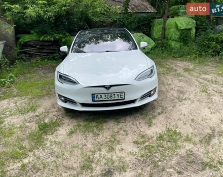 Белый Тесла Модель С, объемом двигателя 0 л и пробегом 225 тыс. км за 15300 $, фото 1 на Automoto.ua