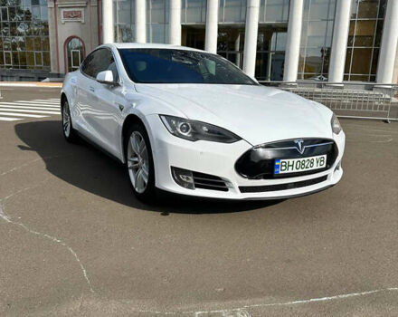 Білий Тесла Модель С, об'ємом двигуна 0 л та пробігом 107 тис. км за 12500 $, фото 1 на Automoto.ua