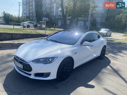 Білий Тесла Модель С, об'ємом двигуна 0 л та пробігом 395 тис. км за 14500 $, фото 1 на Automoto.ua
