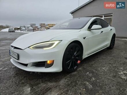 Белый Тесла Модель С, объемом двигателя 0 л и пробегом 167 тыс. км за 14900 $, фото 1 на Automoto.ua