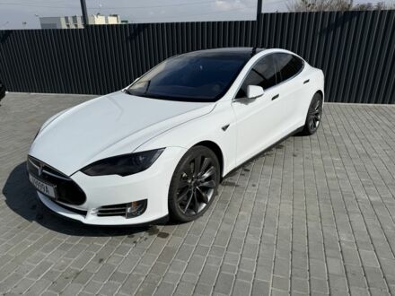 Тесла Модель С 2016 в Харькове на Automoto.ua Белый Тесла Модель С, объемом двигателя 0 л и пробегом 115 тыс. км за 387 $, фото 1 на Automoto.ua
