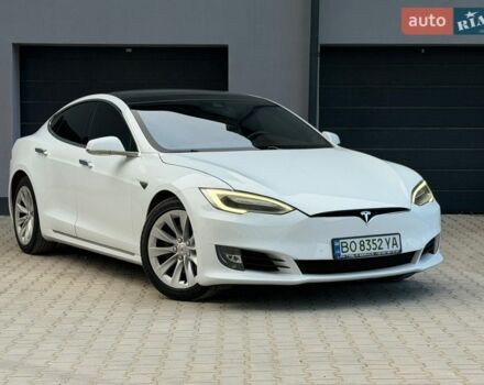 Білий Тесла Модель С, об'ємом двигуна 0 л та пробігом 137 тис. км за 14600 $, фото 1 на Automoto.ua