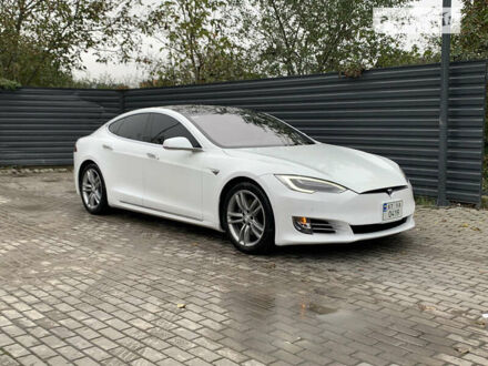 Тесла Модель С 2016 у Івано-Франківську на Automoto.ua Білий Тесла Модель С, об'ємом двигуна 0 л та пробігом 125 тис. км за 16999 $, фото 1 на Automoto.ua