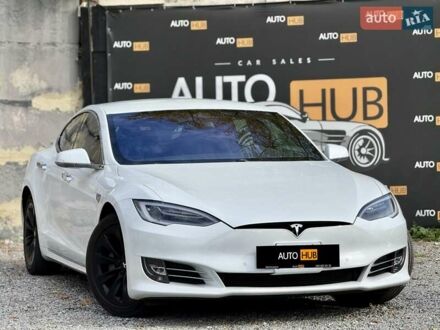 Тесла Модель С 2017 в Харькове на Automoto.ua Белый Тесла Модель С, объемом двигателя 0 л и пробегом 104 тыс. км за 18000 $, фото 1 на Automoto.ua