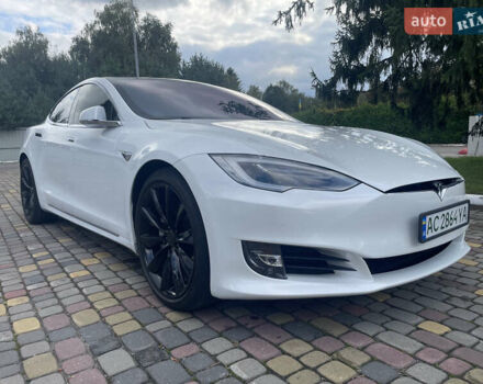 Білий Тесла Модель С, об'ємом двигуна 0 л та пробігом 118 тис. км за 17800 $, фото 1 на Automoto.ua