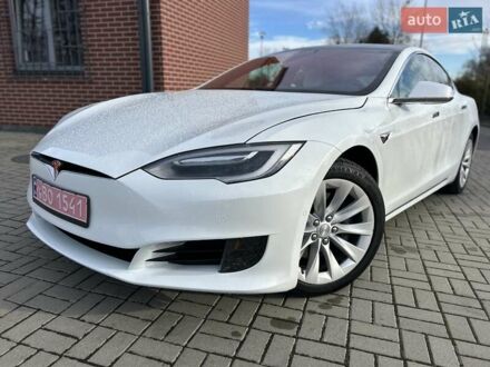 Тесла Модель С 2017 в Львове на Automoto.ua Белый Тесла Модель С, объемом двигателя 0 л и пробегом 99 тыс. км за 23900 $, фото 1 на Automoto.ua