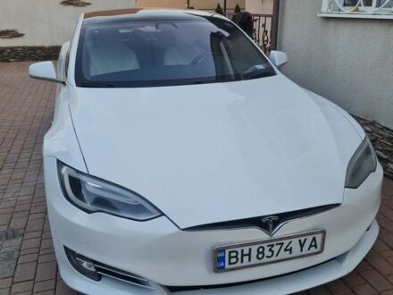 Белый Тесла Модель С, объемом двигателя 0 л и пробегом 223 тыс. км за 16999 $, фото 1 на Automoto.ua