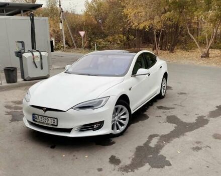 Білий Тесла Модель С, об'ємом двигуна 0 л та пробігом 205 тис. км за 18000 $, фото 1 на Automoto.ua