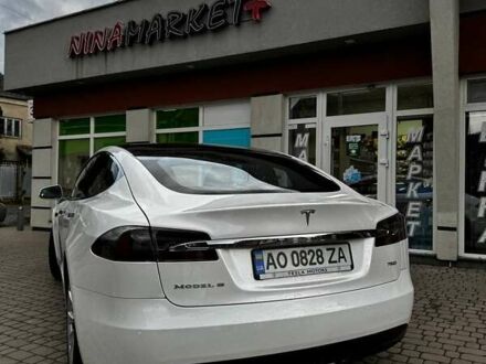 Тесла Модель С 2017 в Хусте на Automoto.ua Белый Тесла Модель С, объемом двигателя 0 л и пробегом 99 тыс. км за 25500 $, фото 1 на Automoto.ua