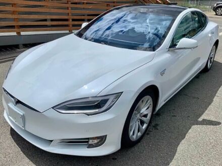 Белый Тесла Модель С, объемом двигателя 0 л и пробегом 84 тыс. км за 7277 $, фото 1 на Automoto.ua