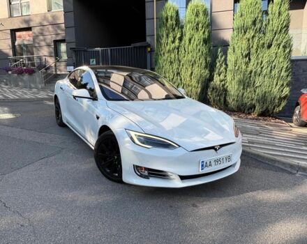 Белый Тесла Модель С, объемом двигателя 0 л и пробегом 105 тыс. км за 19900 $, фото 1 на Automoto.ua