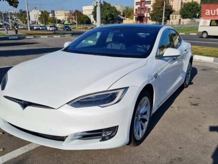 Тесла Модель С 2017 у Харкові на Automoto.ua Білий Тесла Модель С, об'ємом двигуна 0 л та пробігом 160 тис. км за 22999 $, фото 1 на Automoto.ua