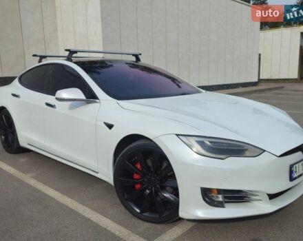 Белый Тесла Модель С, объемом двигателя 0 л и пробегом 190 тыс. км за 19900 $, фото 1 на Automoto.ua