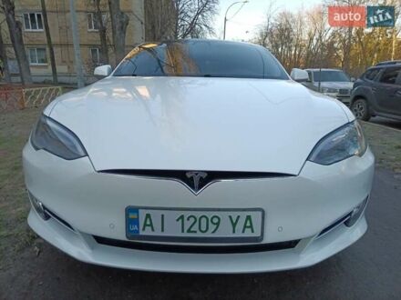 Тесла Модель С 2018 в Киеве на Automoto.ua Белый Тесла Модель С, объемом двигателя 0 л и пробегом 100 тыс. км за 20911 $, фото 1 на Automoto.ua