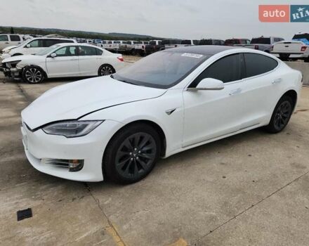 Білий Тесла Модель С, об'ємом двигуна 0 л та пробігом 107 тис. км за 7400 $, фото 1 на Automoto.ua