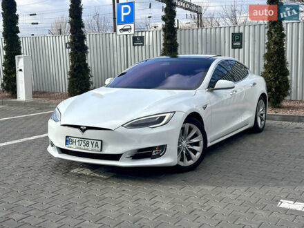 Тесла Модель С 2018 в Одессе на Automoto.ua Белый Тесла Модель С, объемом двигателя 0 л и пробегом 98 тыс. км за 20999 $, фото 1 на Automoto.ua