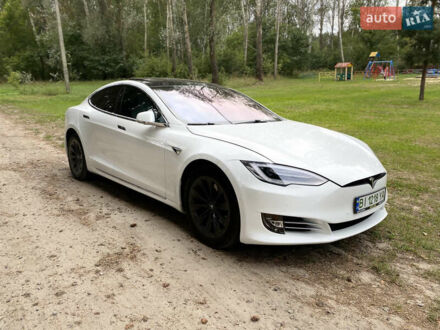 Белый Тесла Модель С, объемом двигателя 0 л и пробегом 40 тыс. км за 23000 $, фото 1 на Automoto.ua