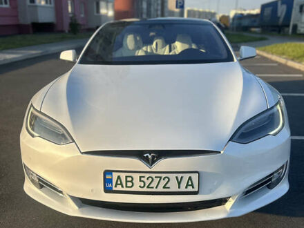 Тесла Модель С 2018 в Виннице на Automoto.ua Белый Тесла Модель С, объемом двигателя 0 л и пробегом 180 тыс. км за 24999 $, фото 1 на Automoto.ua