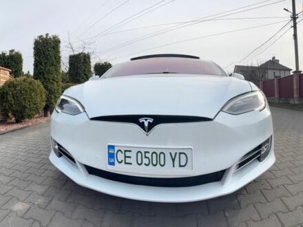 Белый Тесла Модель С, объемом двигателя 0 л и пробегом 103 тыс. км за 21000 $, фото 1 на Automoto.ua