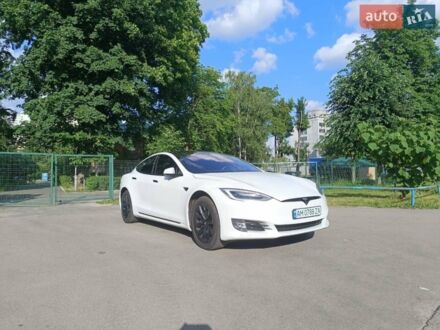 Белый Тесла Модель С, объемом двигателя 0 л и пробегом 162 тыс. км за 24900 $, фото 1 на Automoto.ua