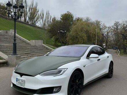 Белый Тесла Модель С, объемом двигателя 0 л и пробегом 219 тыс. км за 24900 $, фото 1 на Automoto.ua