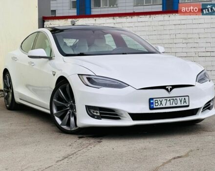 Белый Тесла Модель С, объемом двигателя 0 л и пробегом 151 тыс. км за 24900 $, фото 1 на Automoto.ua